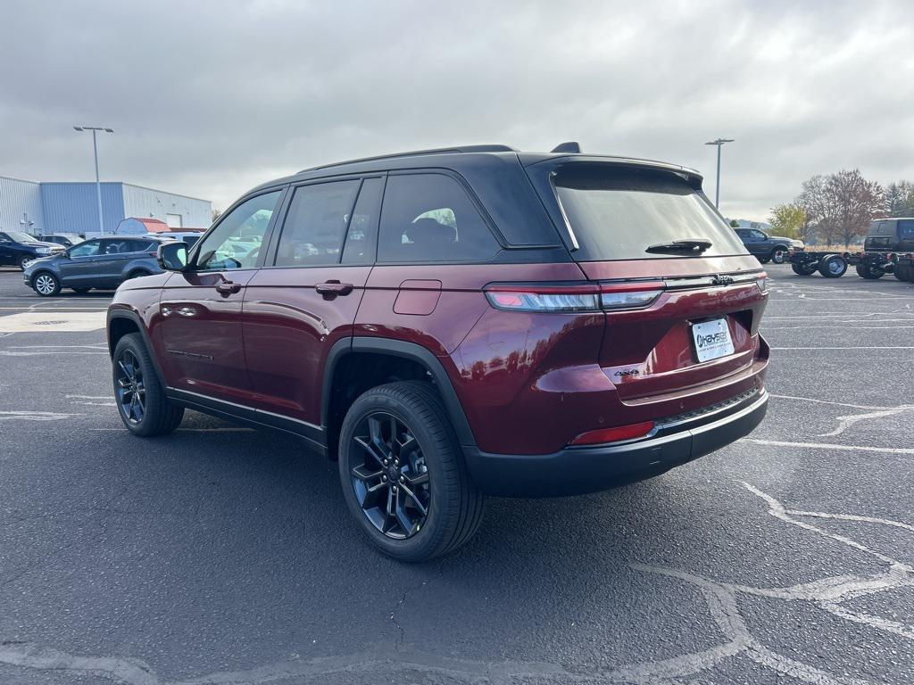 new 2025 Jeep Grand Cherokee car, priced at $50,231