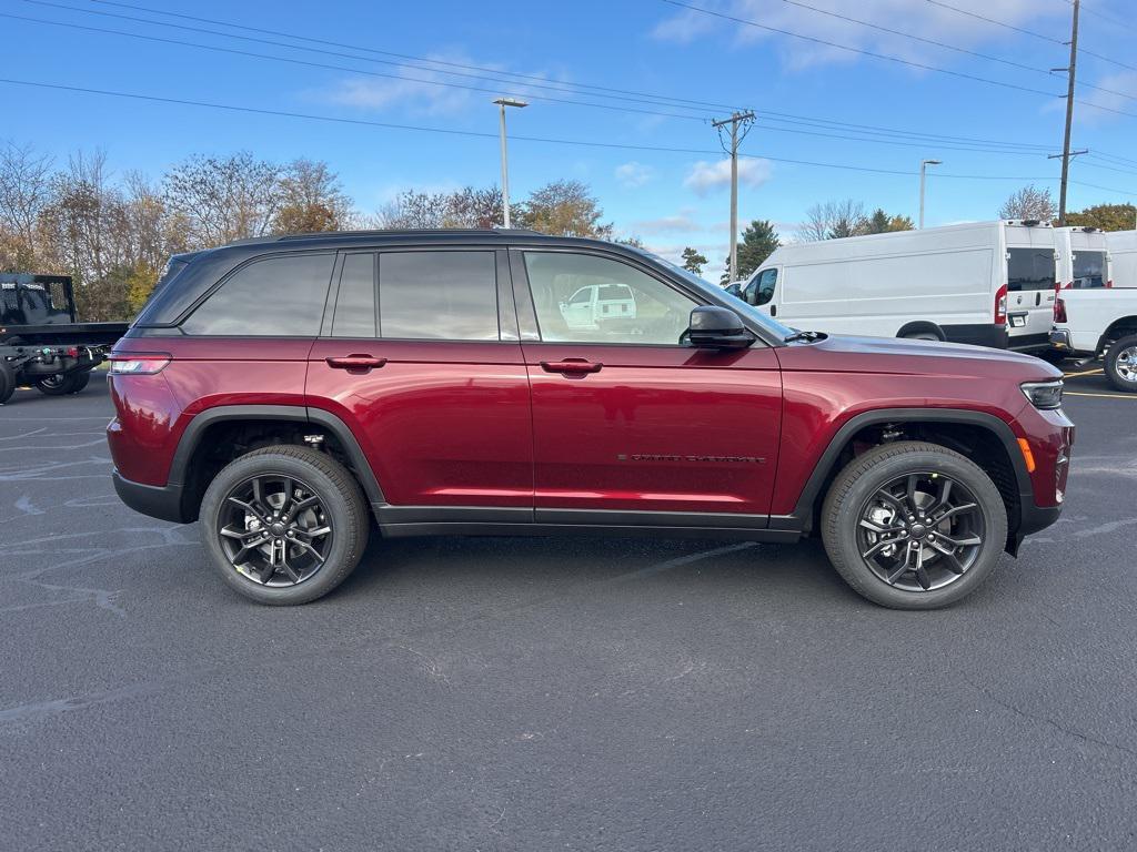 new 2025 Jeep Grand Cherokee car, priced at $50,231