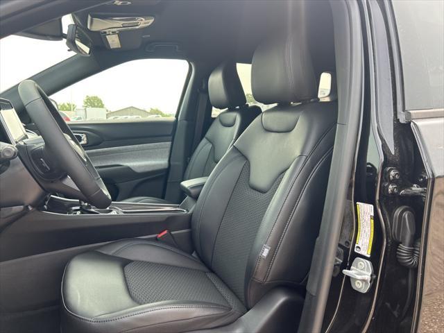 new 2025 Jeep Compass car, priced at $28,722
