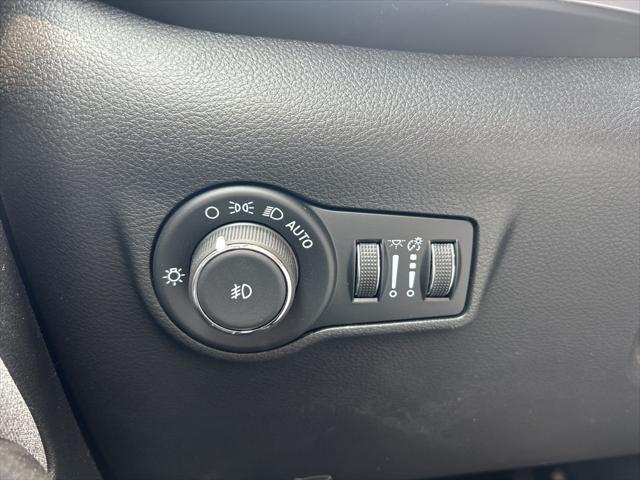 new 2025 Jeep Compass car, priced at $28,722
