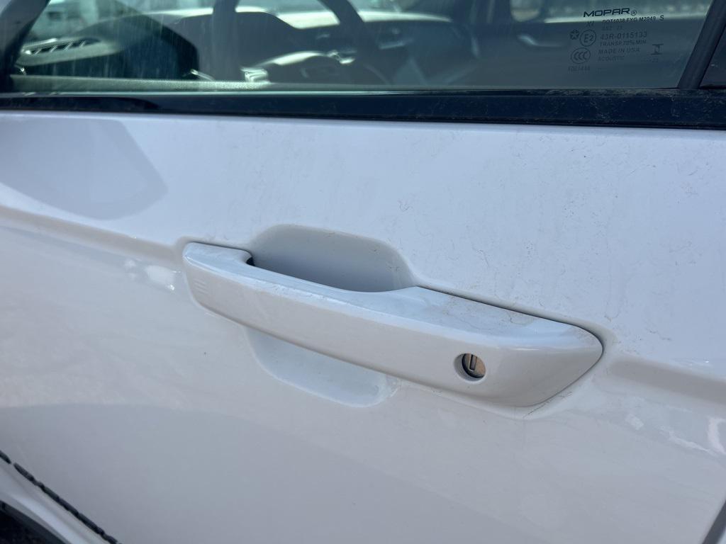 new 2025 Jeep Grand Cherokee L car, priced at $38,500