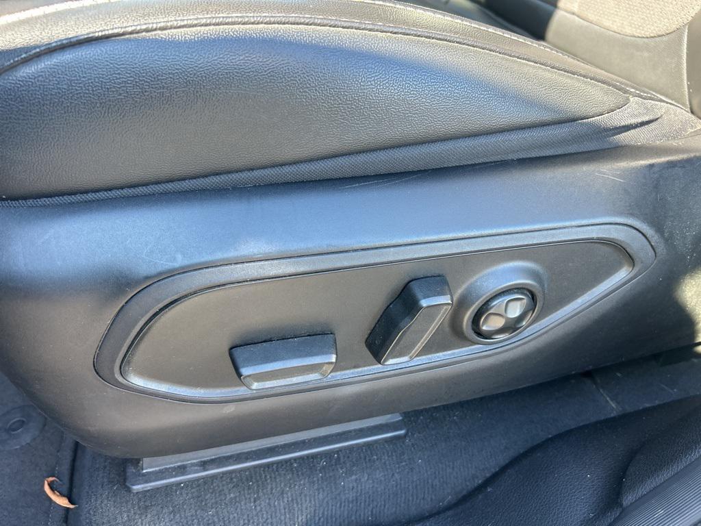 used 2023 Jeep Grand Cherokee L car, priced at $29,997