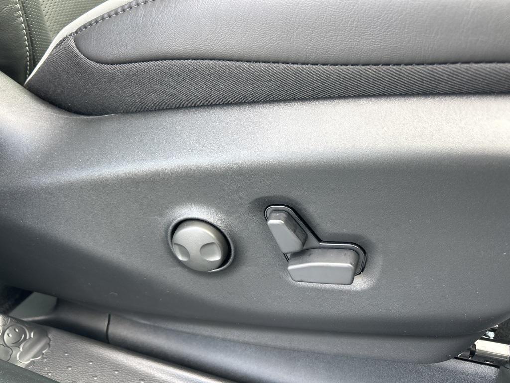 new 2026 Chrysler Pacifica car, priced at $47,985