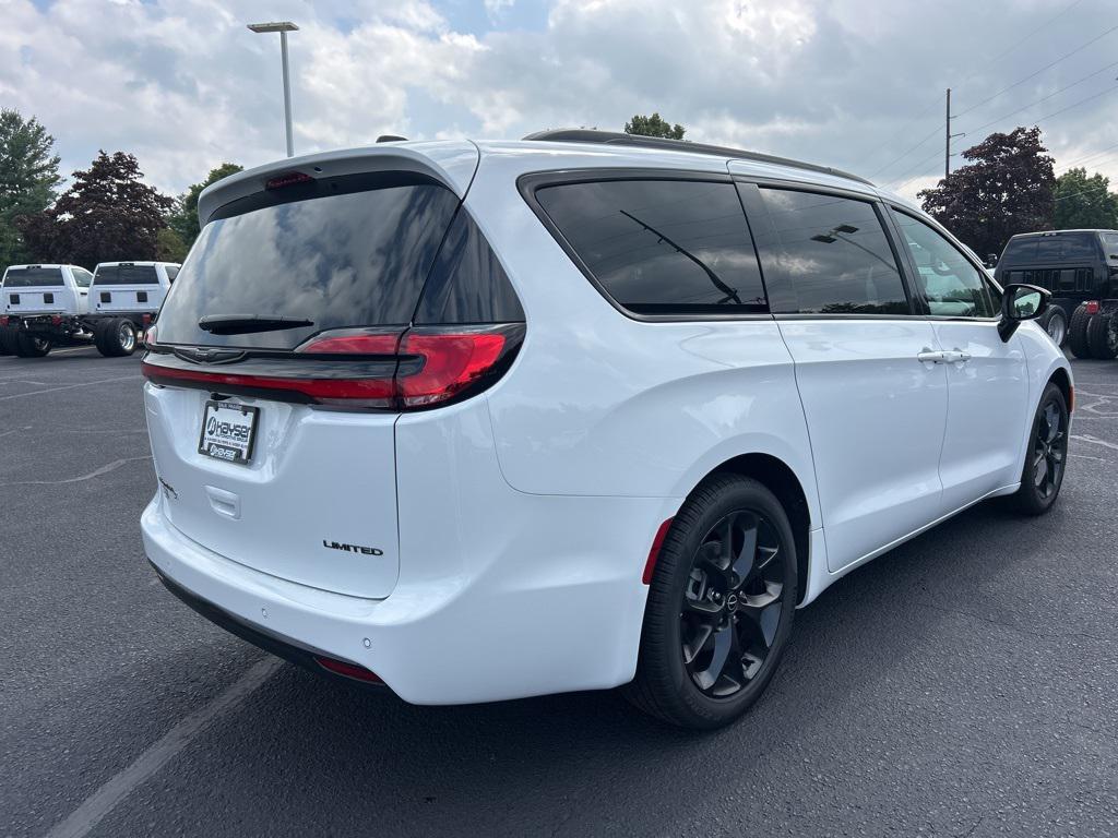 new 2026 Chrysler Pacifica car, priced at $47,985