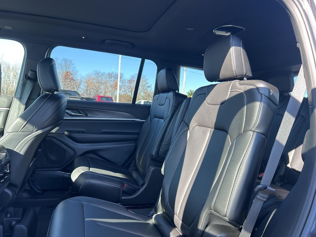 new 2025 Jeep Grand Cherokee L car, priced at $52,031