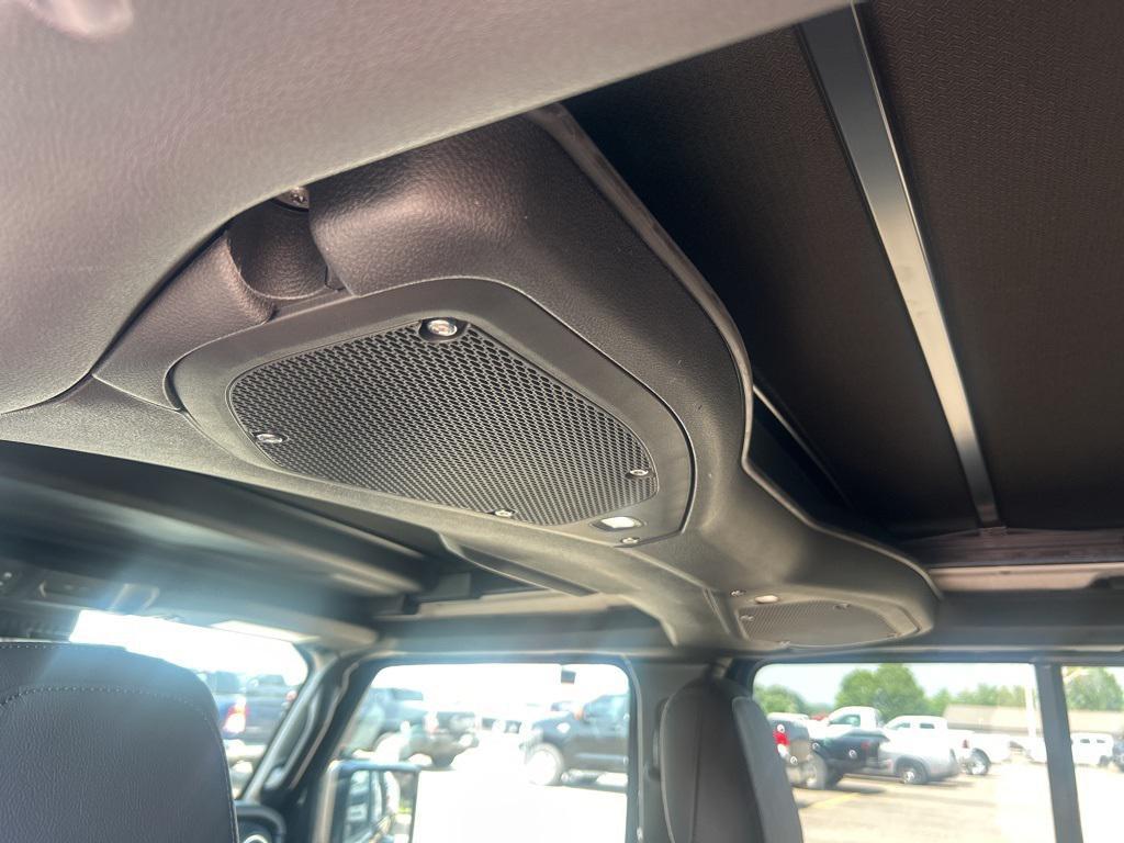 new 2025 Jeep Wrangler car, priced at $55,997