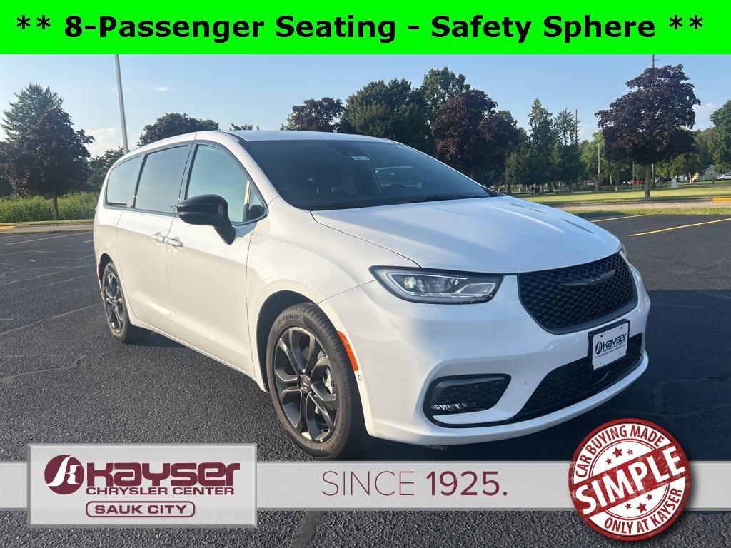 new 2026 Chrysler Pacifica car, priced at $43,247