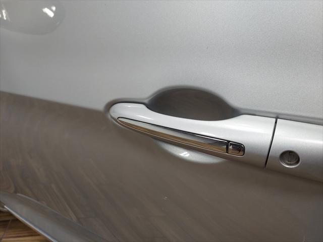 used 2023 Chrysler Pacifica car, priced at $28,350