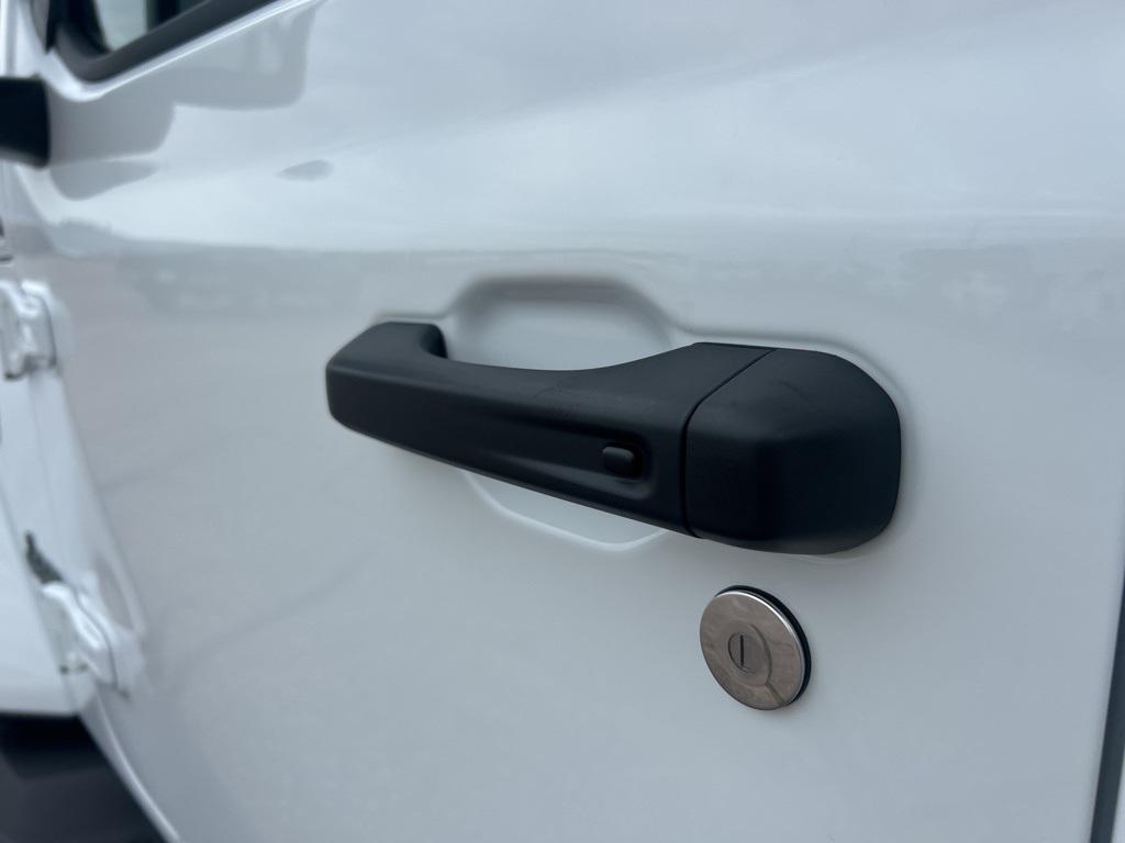 new 2025 Jeep Wrangler car, priced at $54,564