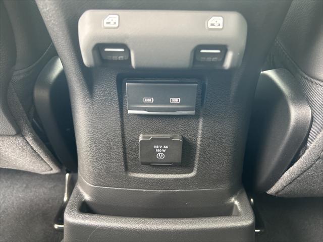 new 2025 Jeep Wrangler car, priced at $55,570