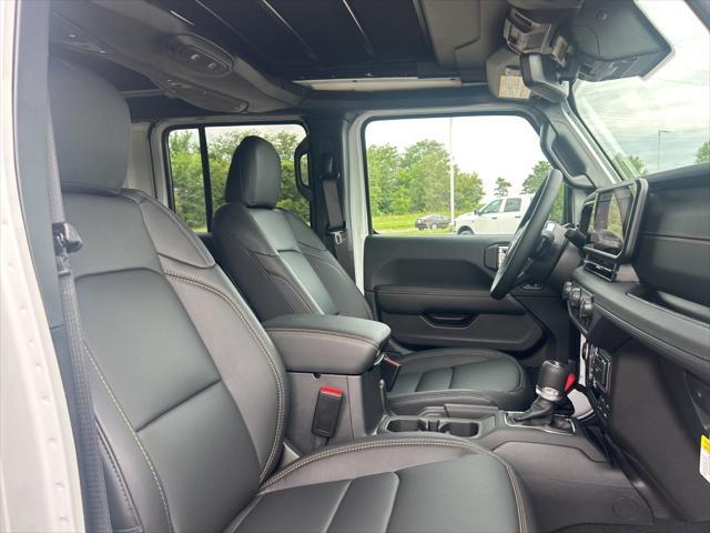 new 2025 Jeep Wrangler car, priced at $55,570