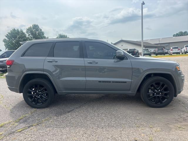used 2022 Jeep Grand Cherokee car, priced at $28,750