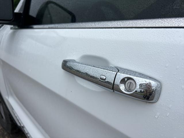 used 2022 Jeep Grand Cherokee car, priced at $30,843