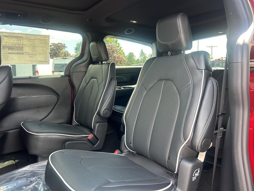 new 2026 Chrysler Pacifica car, priced at $49,735