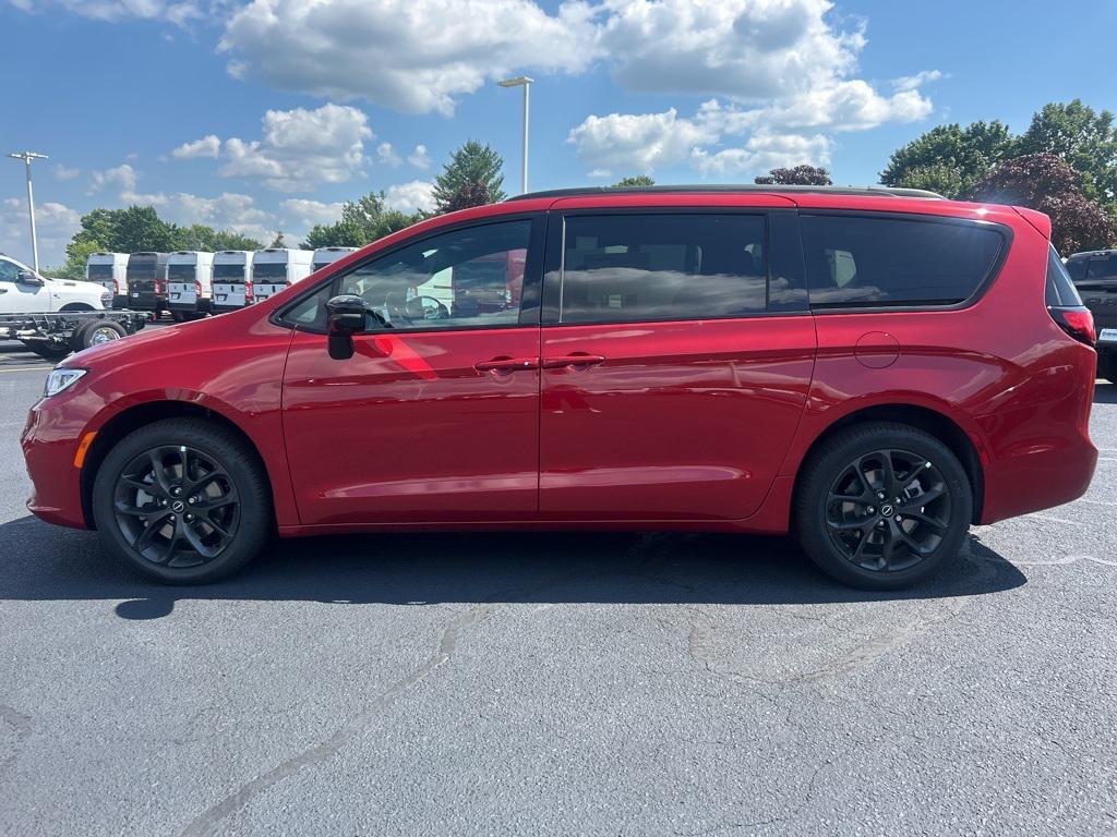 new 2026 Chrysler Pacifica car, priced at $49,735