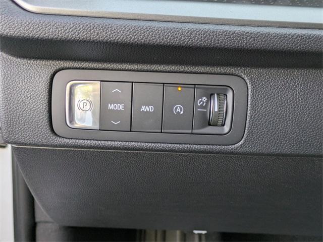 new 2026 Chevrolet Traverse car, priced at $45,053