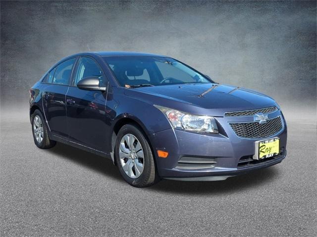 used 2014 Chevrolet Cruze car, priced at $6,899