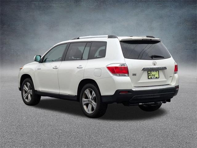 used 2013 Toyota Highlander car, priced at $11,990