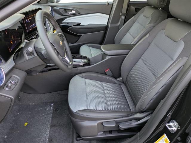 new 2025 Chevrolet Trax car, priced at $23,504