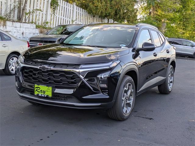new 2025 Chevrolet Trax car, priced at $23,504