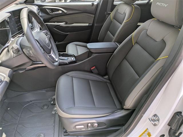 new 2025 Chevrolet Trax car, priced at $24,872
