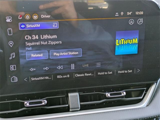 new 2026 Chevrolet Equinox car, priced at $28,748