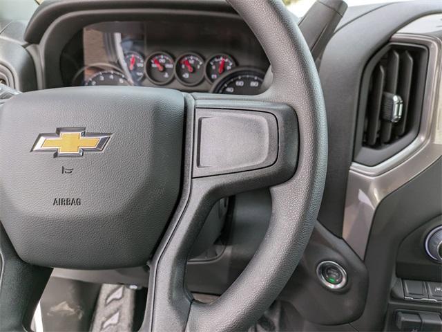 new 2025 Chevrolet Silverado 1500 car, priced at $42,561