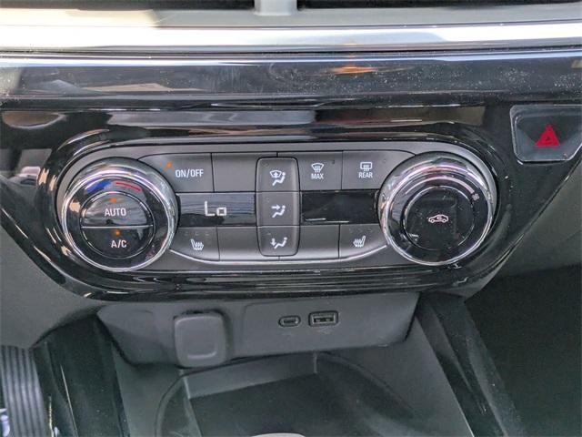 new 2025 Chevrolet Trax car