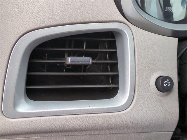 used 2010 Chevrolet Equinox car, priced at $9,899