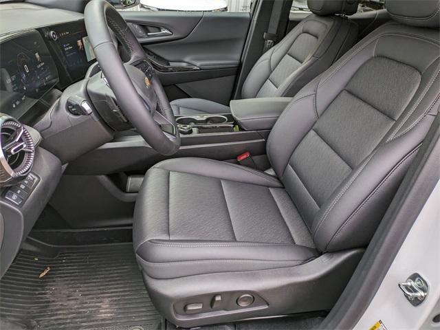 new 2026 Chevrolet Equinox car, priced at $32,752