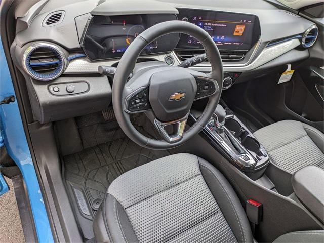 new 2025 Chevrolet Trax car