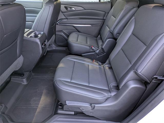 new 2025 Chevrolet Traverse car, priced at $44,587