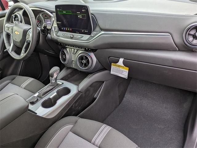 new 2025 Chevrolet Blazer car, priced at $32,712