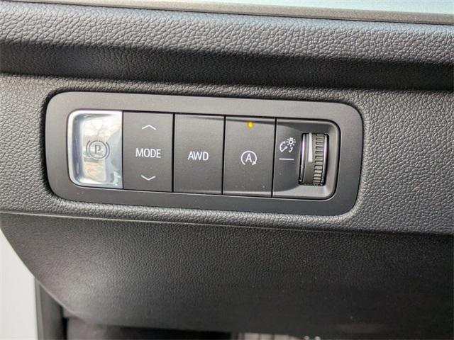 new 2026 Chevrolet Traverse car, priced at $45,544