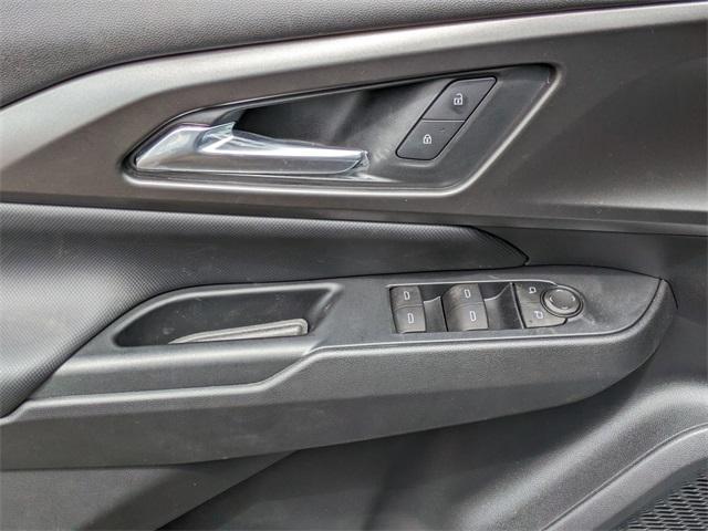 new 2025 Chevrolet Equinox EV car, priced at $32,423
