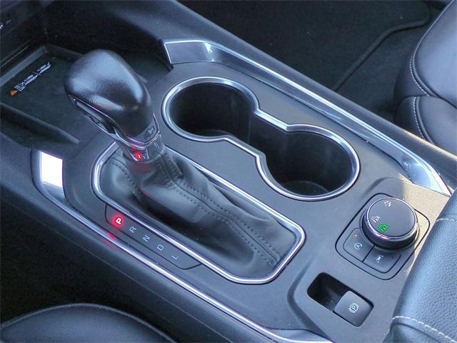 used 2022 Chevrolet Traverse car, priced at $28,759