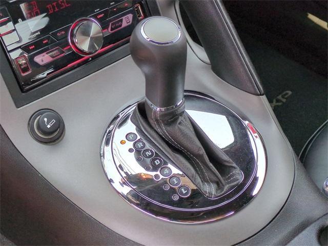 used 2007 Pontiac Solstice car, priced at $12,877