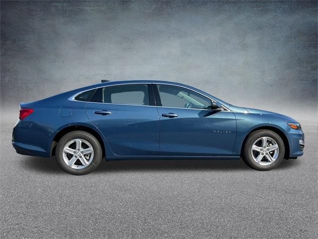 new 2025 Chevrolet Malibu car, priced at $25,153