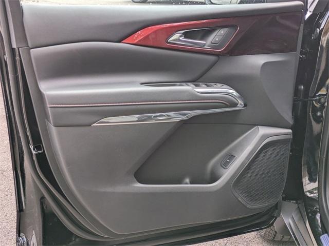 new 2025 Chevrolet Traverse car, priced at $50,366
