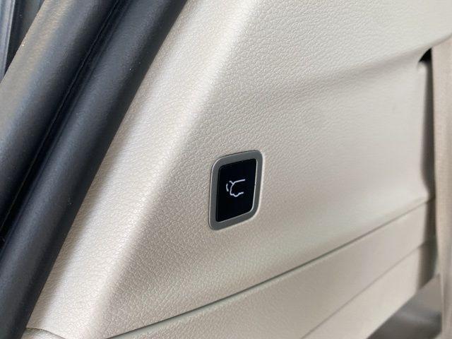 used 2022 Chrysler Pacifica car, priced at $23,119