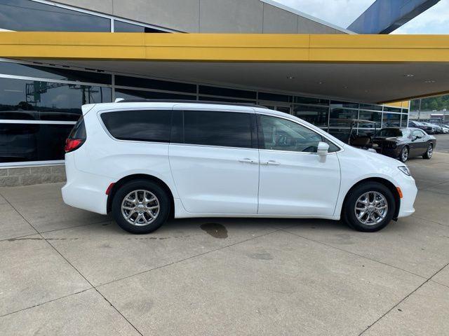 used 2022 Chrysler Pacifica car, priced at $23,119