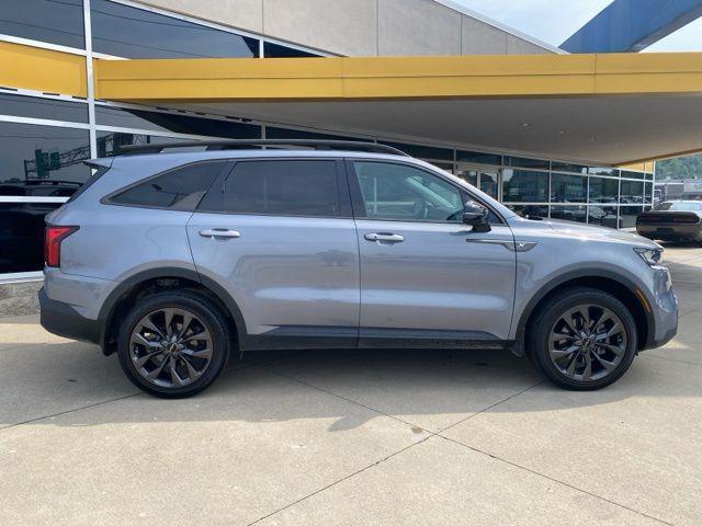 used 2022 Kia Sorento car, priced at $28,452