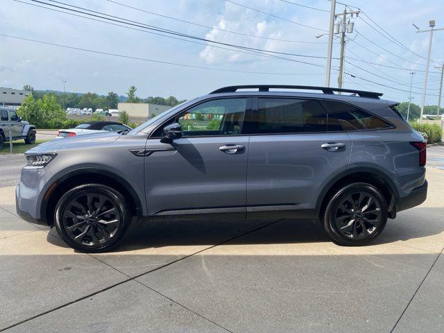 used 2022 Kia Sorento car, priced at $28,452
