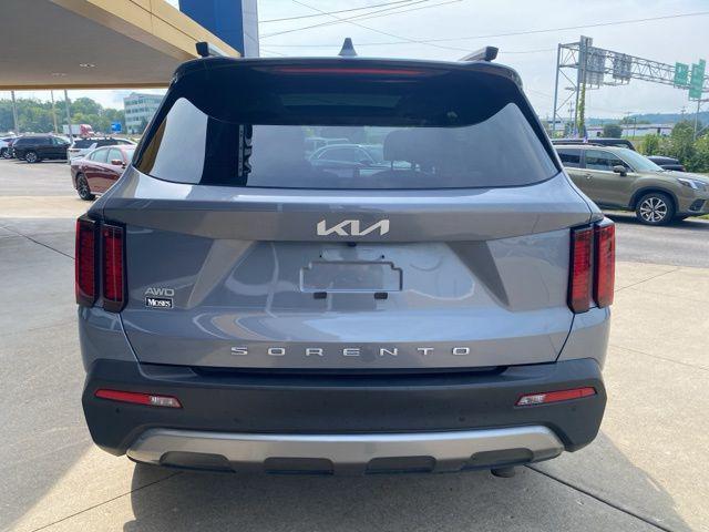 used 2022 Kia Sorento car, priced at $28,452
