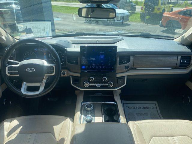 used 2023 Ford Expedition car, priced at $45,402