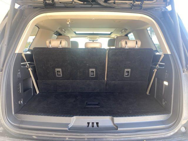 used 2023 Ford Expedition car, priced at $45,402