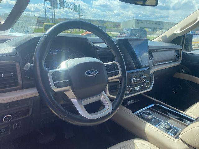 used 2023 Ford Expedition car, priced at $45,402