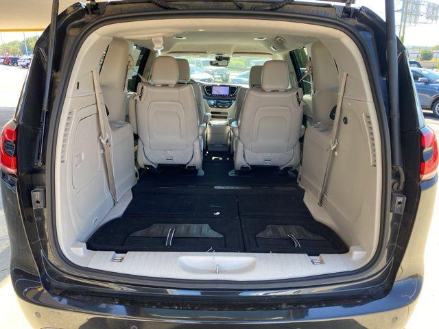 used 2021 Chrysler Pacifica Hybrid car, priced at $24,475