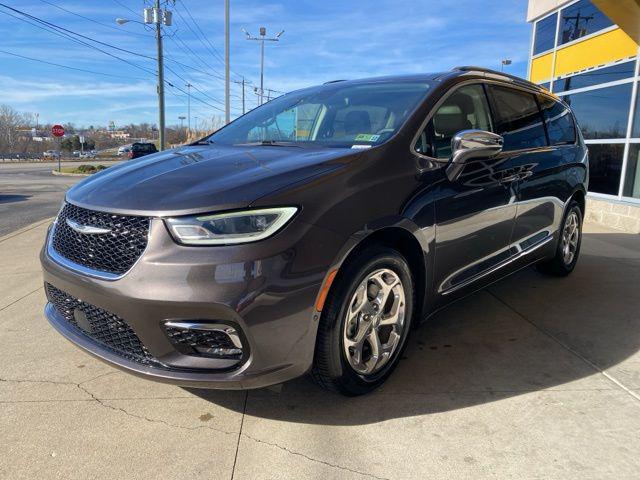 used 2022 Chrysler Pacifica car, priced at $23,964