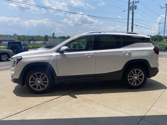 used 2024 GMC Terrain car, priced at $27,989